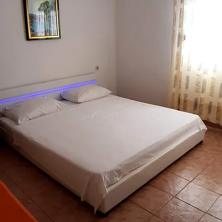 Appartement With Parking Space Lopar, Rab - 22579 *