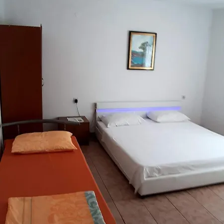 With Parking Space Lopar, Rab - 22579 Appartement
