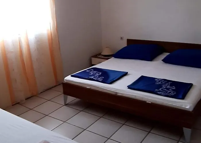Apartman With Parking Space Lopar, Rab - 22579